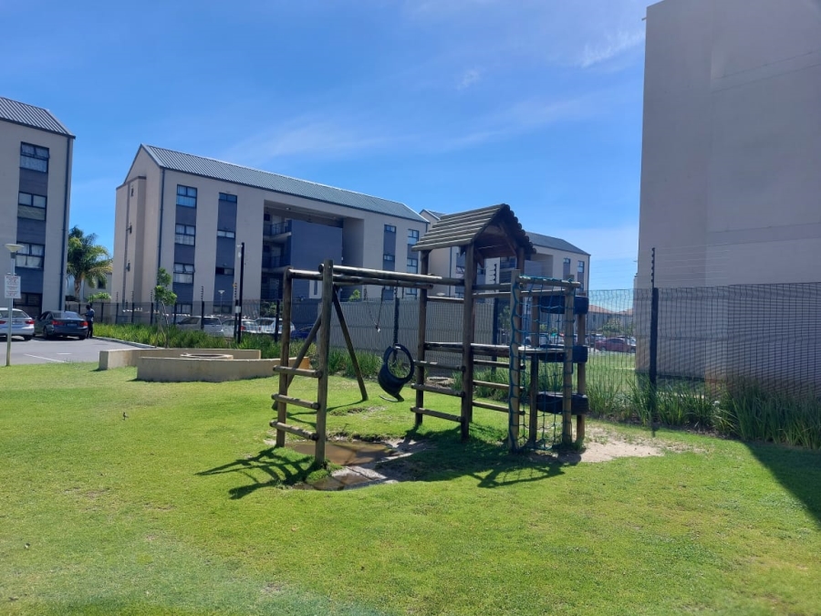 To Let 2 Bedroom Property for Rent in Parklands Western Cape
